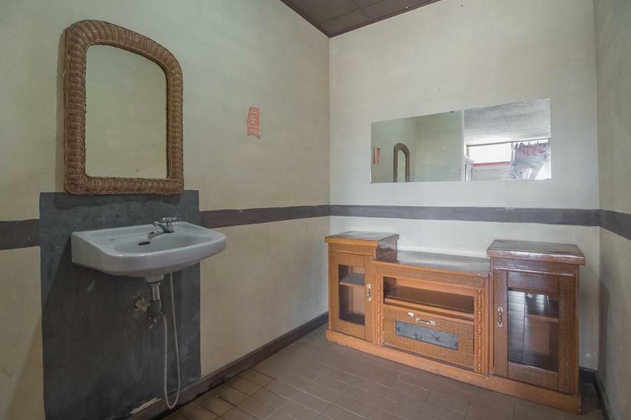 Reddoorz @ Maribaya Street Ξενοδοχείο Lembang Εξωτερικό φωτογραφία